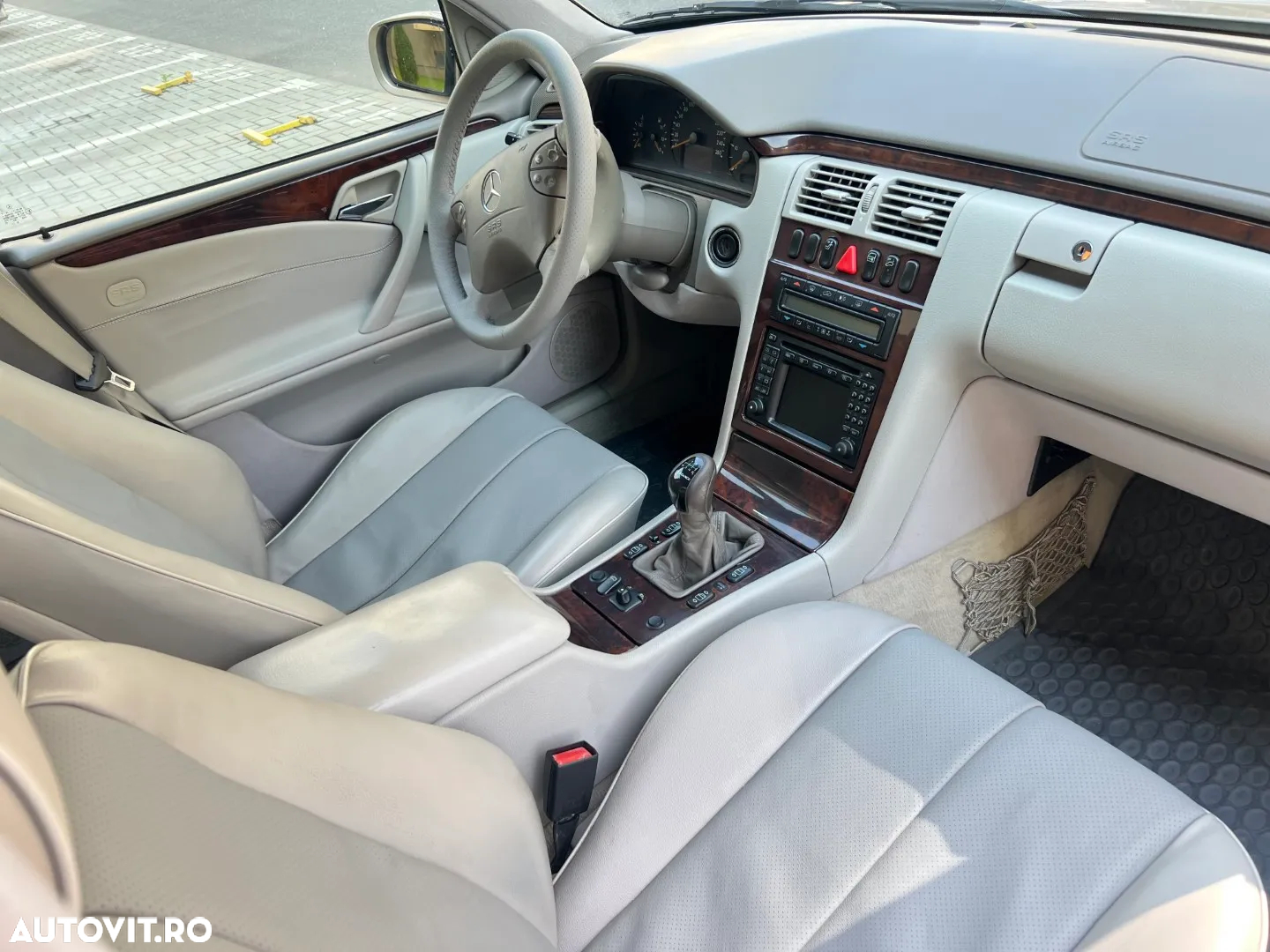 Mercedes-Benz E - 7