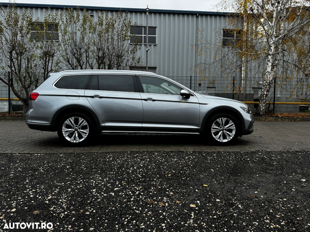 Volkswagen Passat - 4