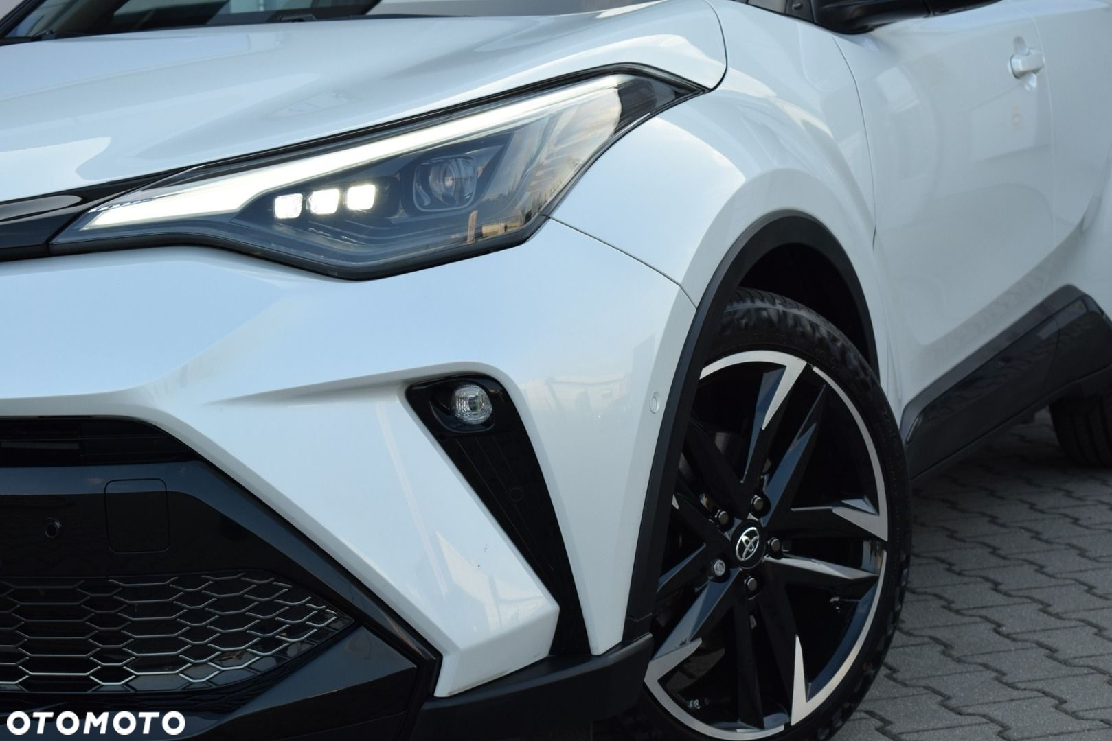 Toyota C-HR - 23