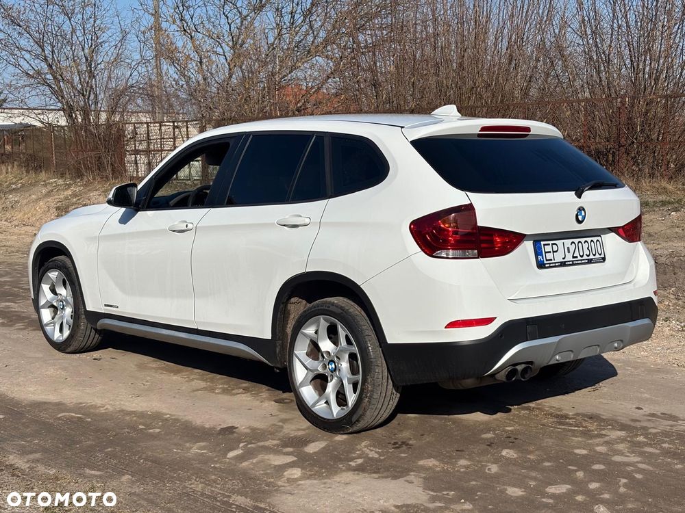 BMW X1 sDrive20i Sport Line - 11