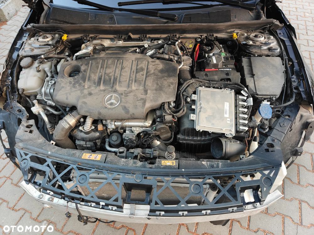Mercedes-Benz CLA 200 d 8G-DCT AMG Line - 12