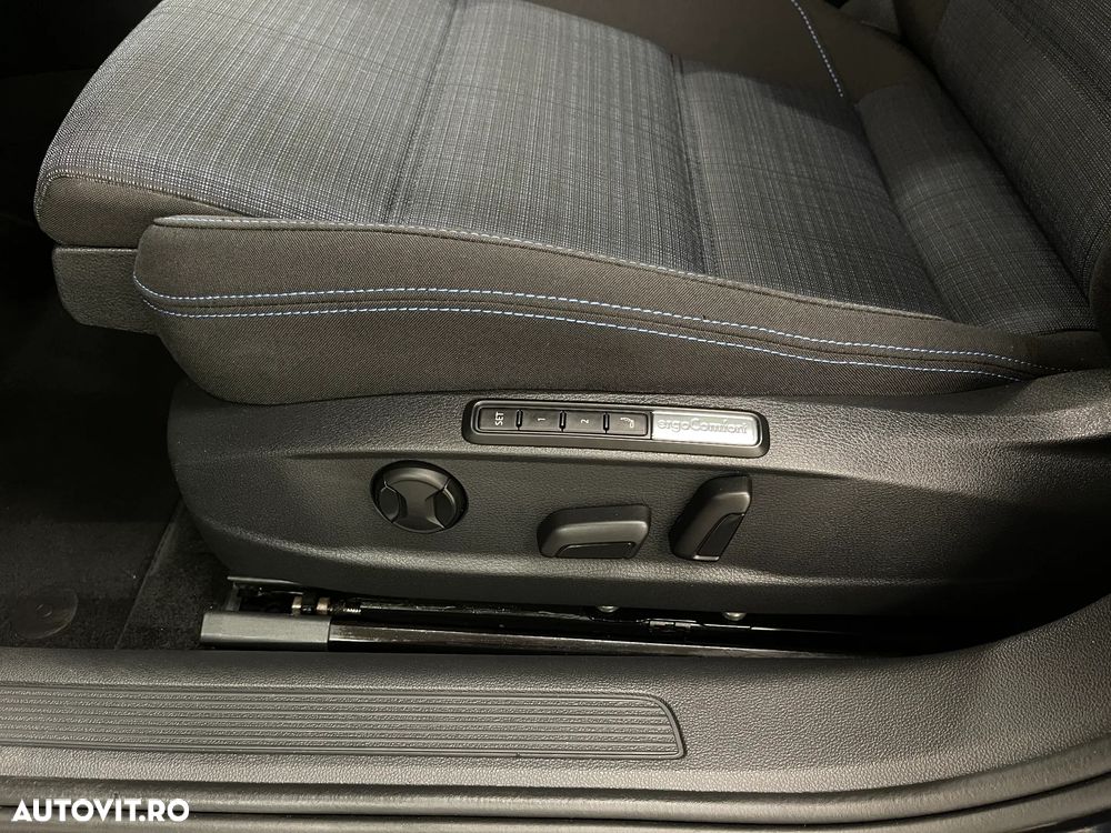 Volkswagen Passat 1.4 TSI DSG GTE - 31