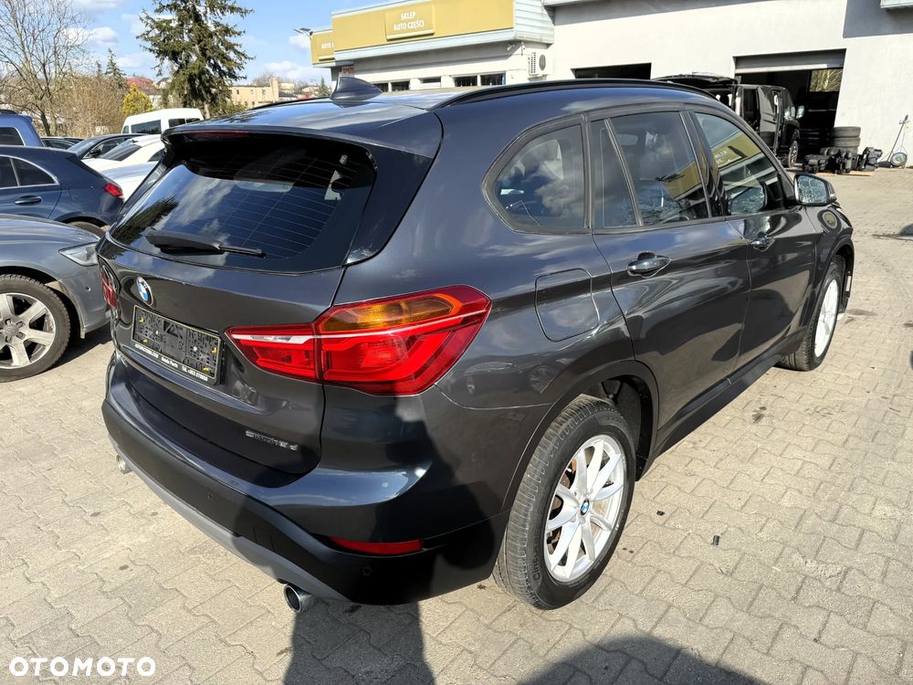 BMW X1 sDrive18d Advantage sport - 3