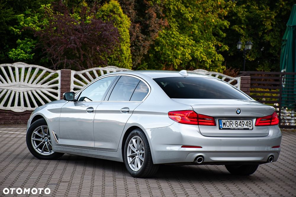 BMW Seria 5 520d Luxury Line - 13