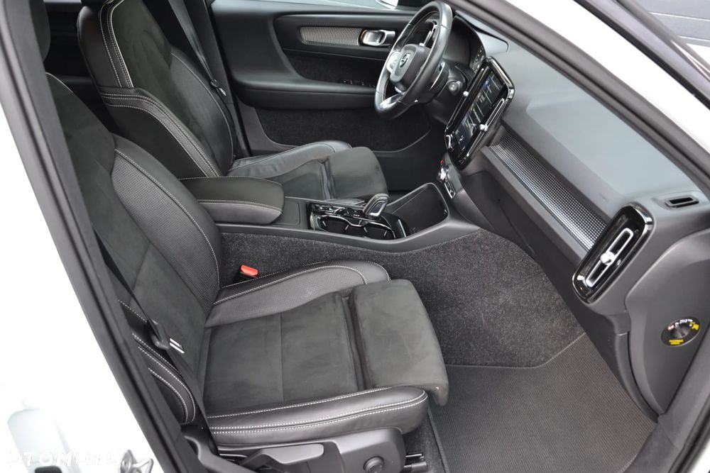 Volvo XC 40 D3 AWD R-Design - 6