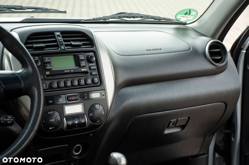 Toyota RAV4 2.0 VVT-i 4x4 - 10