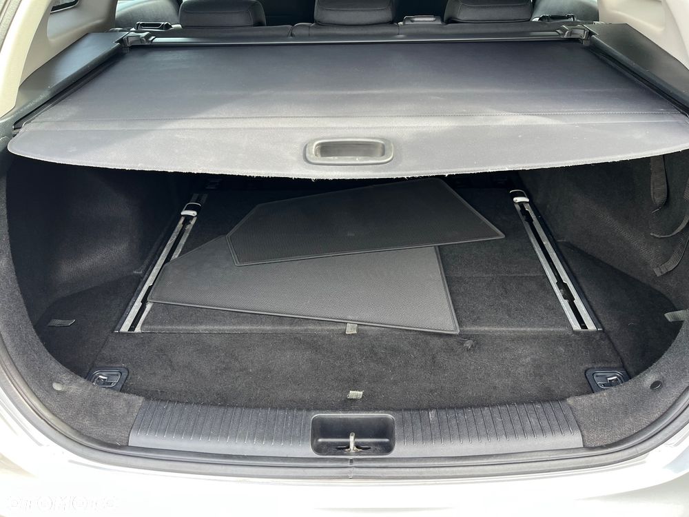 Kia Ceed 1.6 GDI Business Line - 32