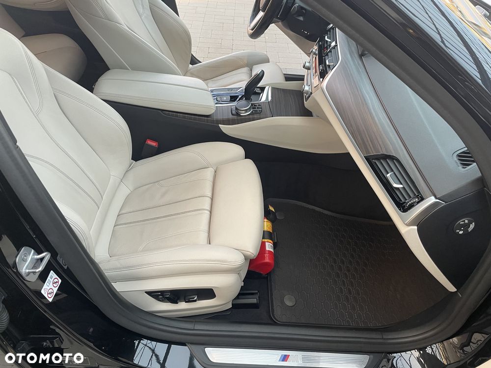 BMW Seria 5 - 32