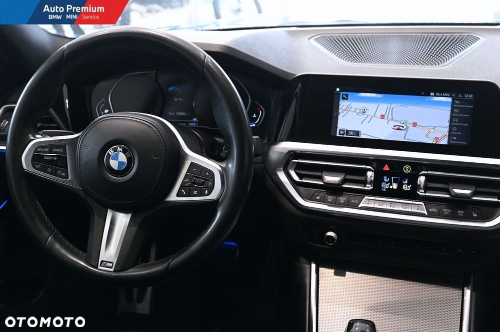 BMW Seria 3 318i M Sport - 14