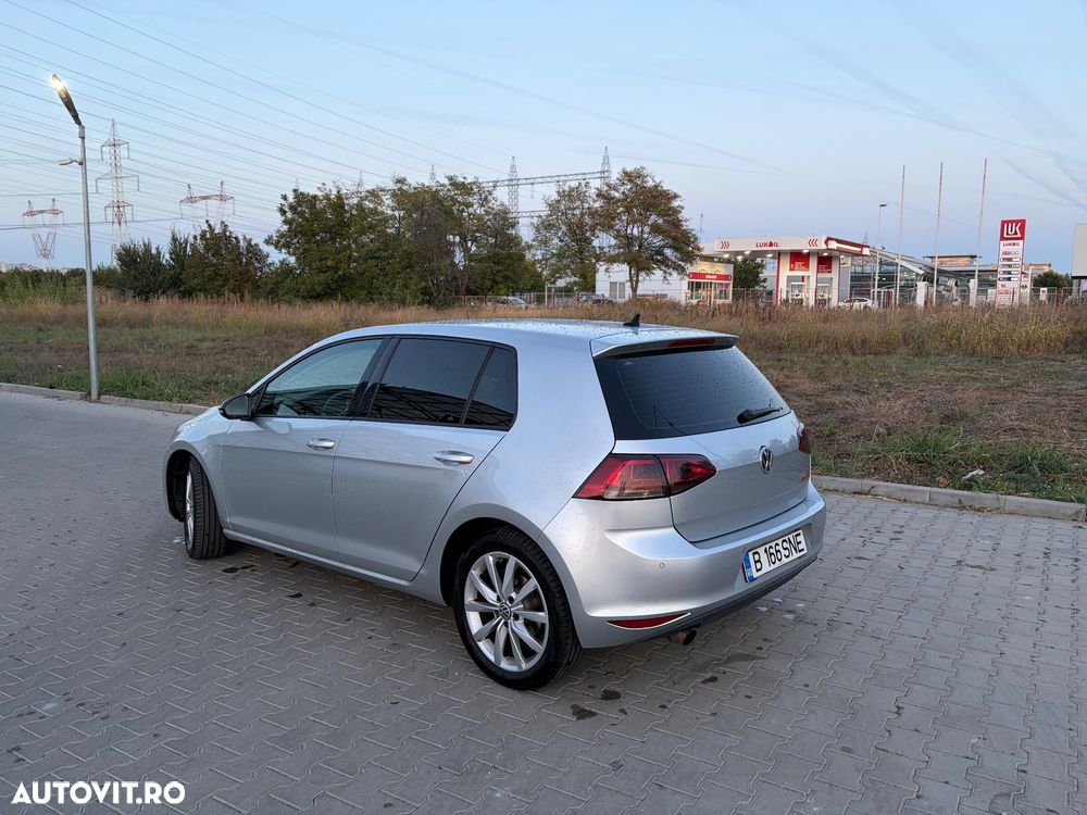 Volkswagen Golf - 3