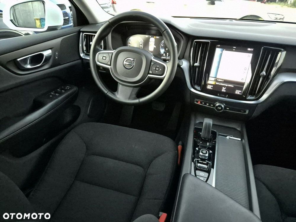 Volvo V60 B3 B Geartronic Momentum Pro - 25
