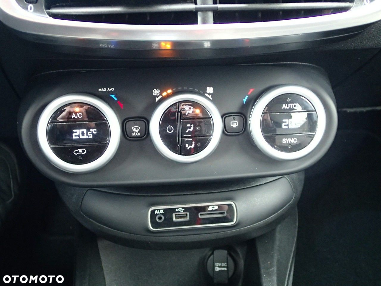 Fiat 500X 1.4 MultiAir Lounge DDCT - 20
