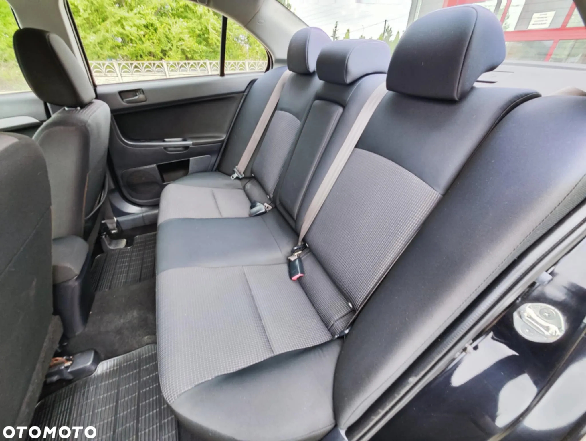 Mitsubishi Lancer 1.5 Inform - 27