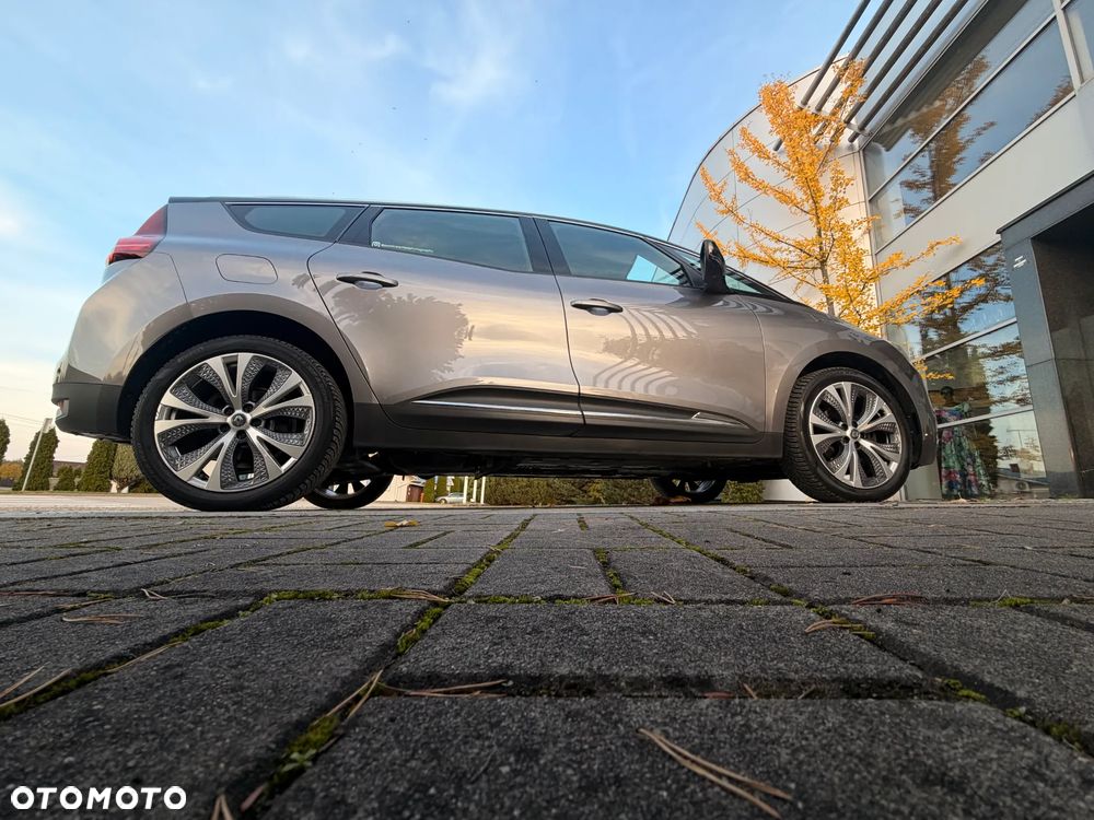 Renault Grand Scenic - 18