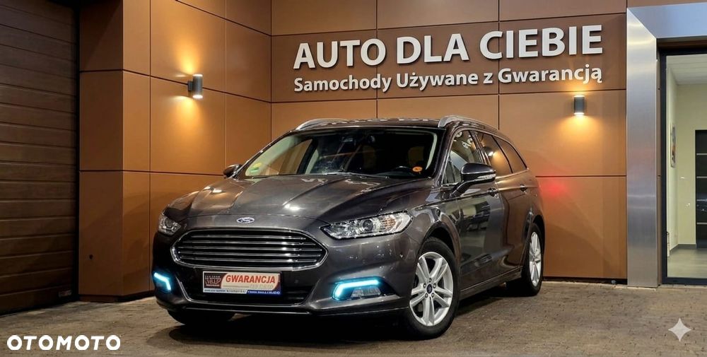 Ford Mondeo 2.0 EcoBlue Titanium - 38