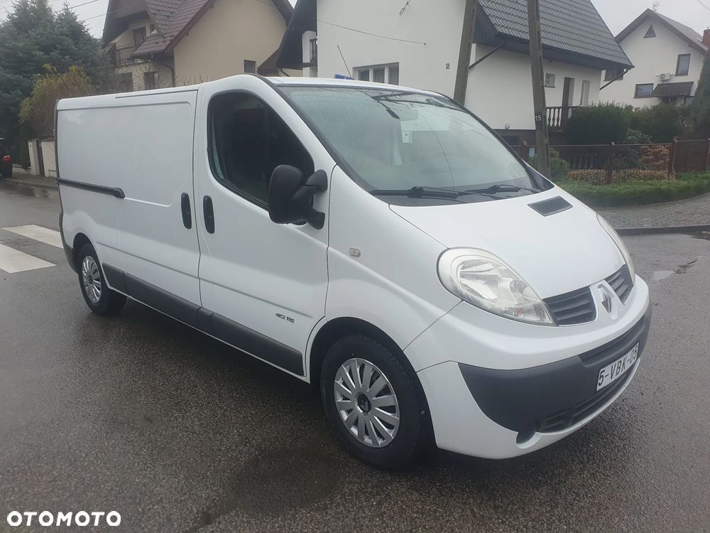 Renault TRAFIC - 6