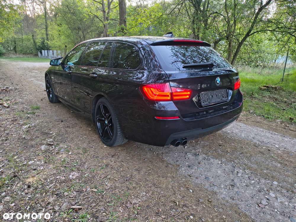 BMW Seria 5 530d xDrive - 7