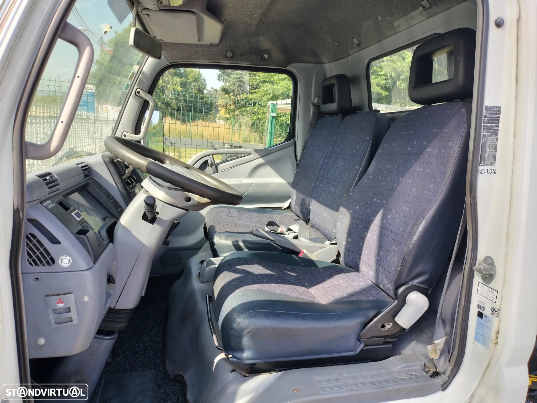 Mitsubishi Canter 3.0 Tribasculante - 7
