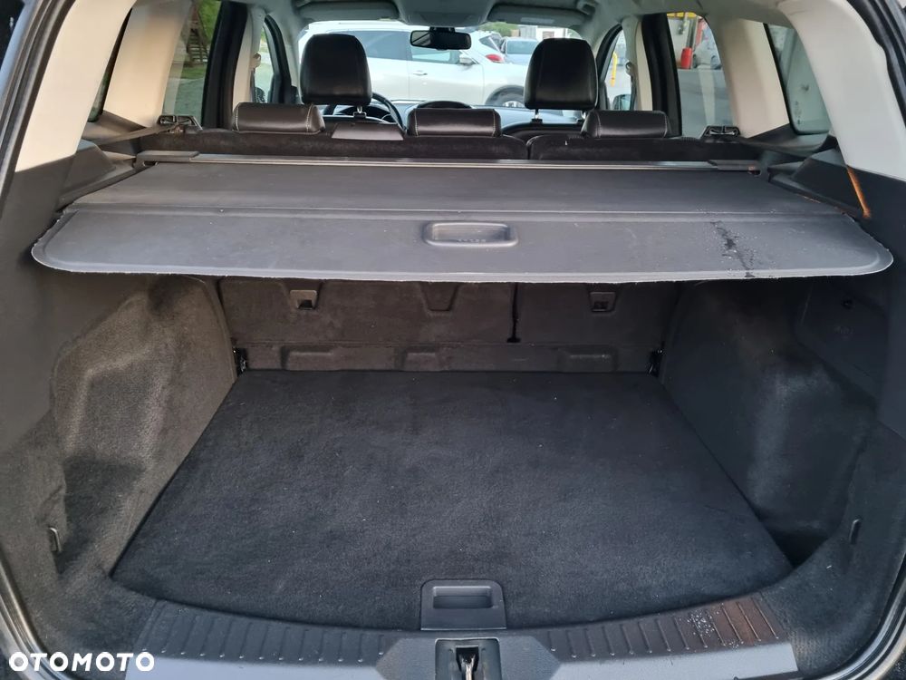 Ford Kuga 2.0 TDCi 4x4 Titanium - 28