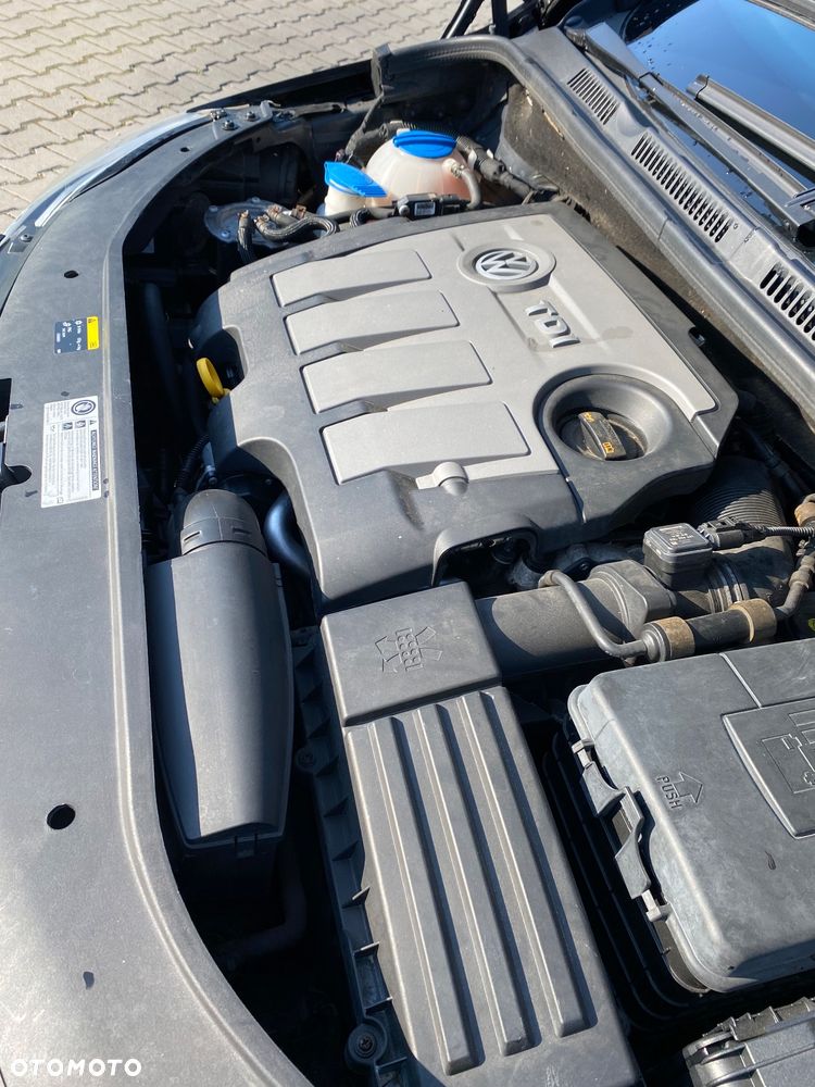 Volkswagen Golf 1.6 TDI BlueMotion Technology Comfortline - 12