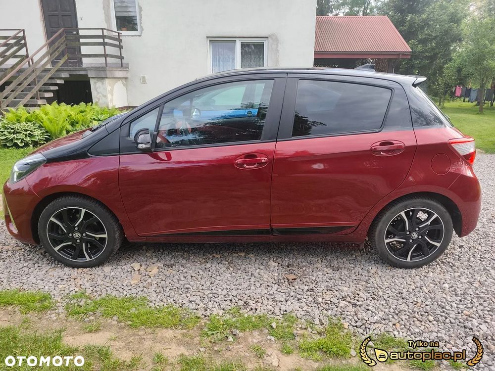 Toyota Yaris - 10