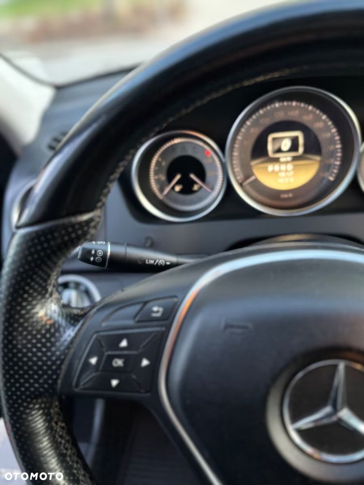 Mercedes-Benz Klasa C 250 CDI BlueEff 4-Matic Avantgarde - 11
