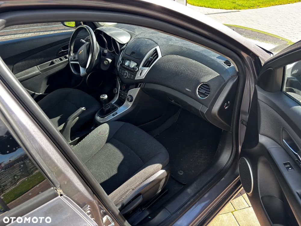 Chevrolet Cruze 1.6 LS - 7