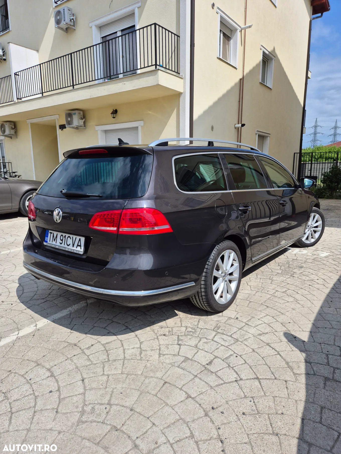 Volkswagen Passat Variant 2.0 TDI DPF DSG Highline - 11