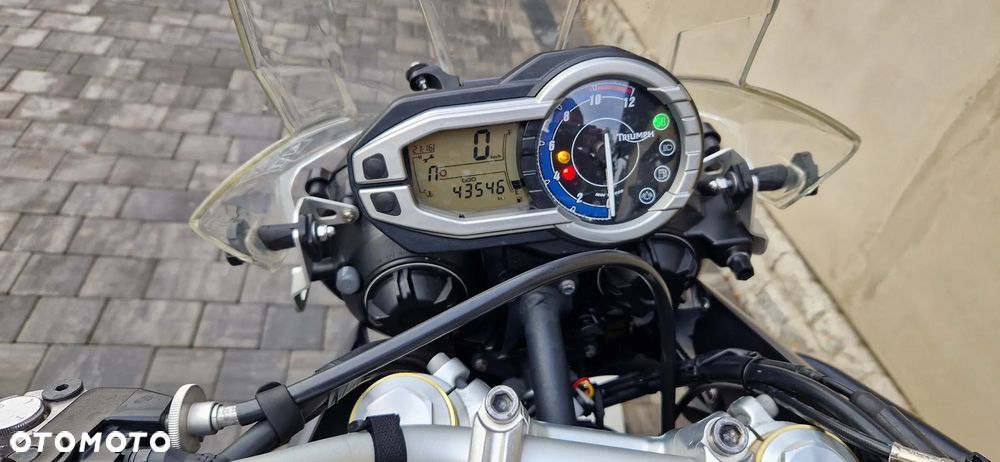 Triumph Tiger - 8