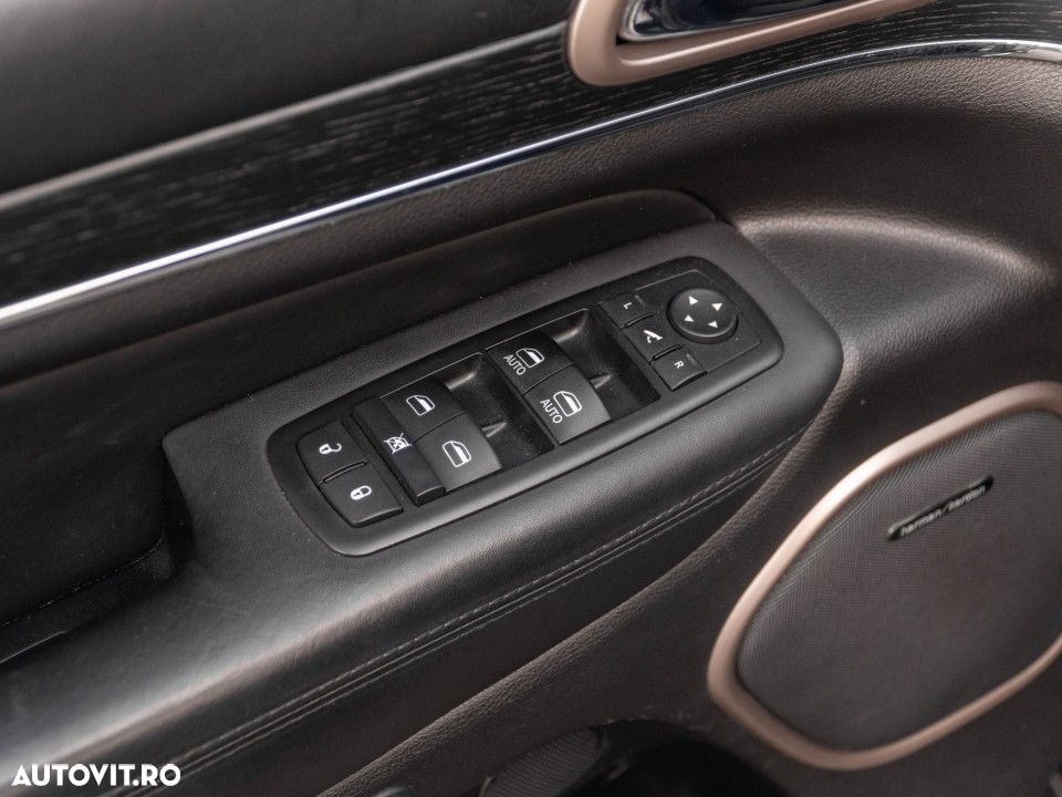 Jeep Grand Cherokee 3.0 TD AT Summit - 24