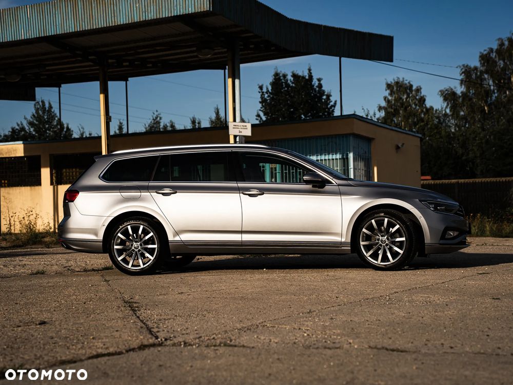 Volkswagen Passat 2.0 TDI EVO Elegance - 4