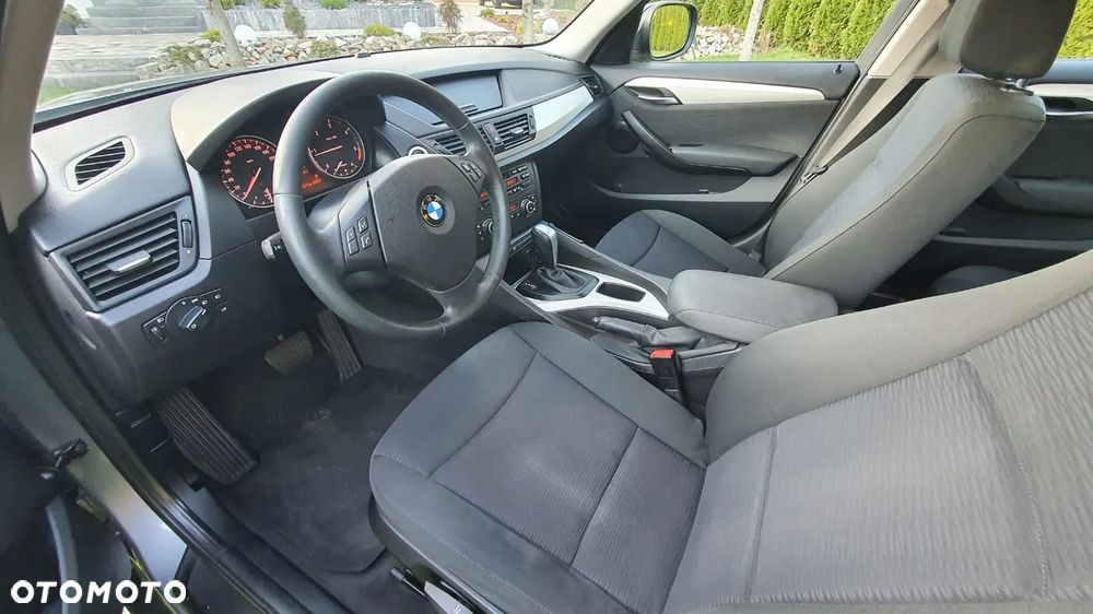 BMW X1 sDrive18d - 14