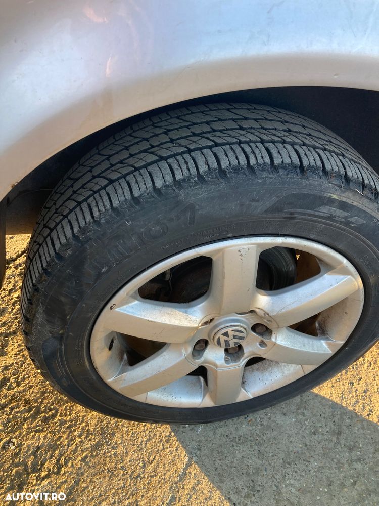 Volkswagen Caravelle - 3