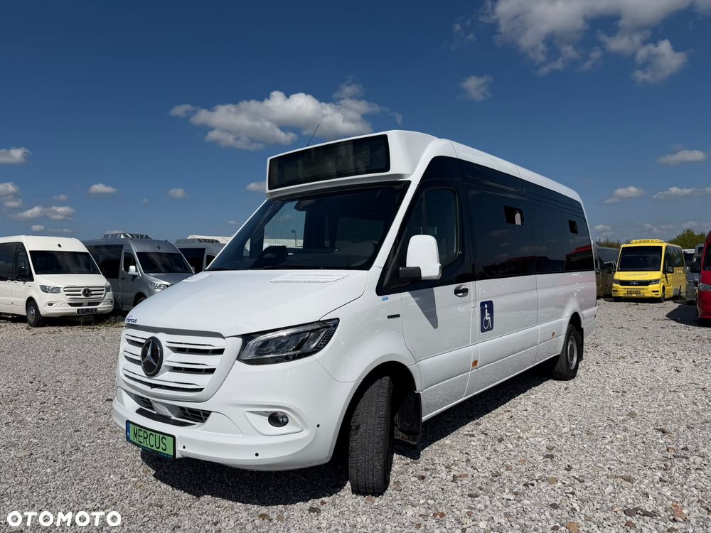 Mercedes-Benz eSprinter - 11