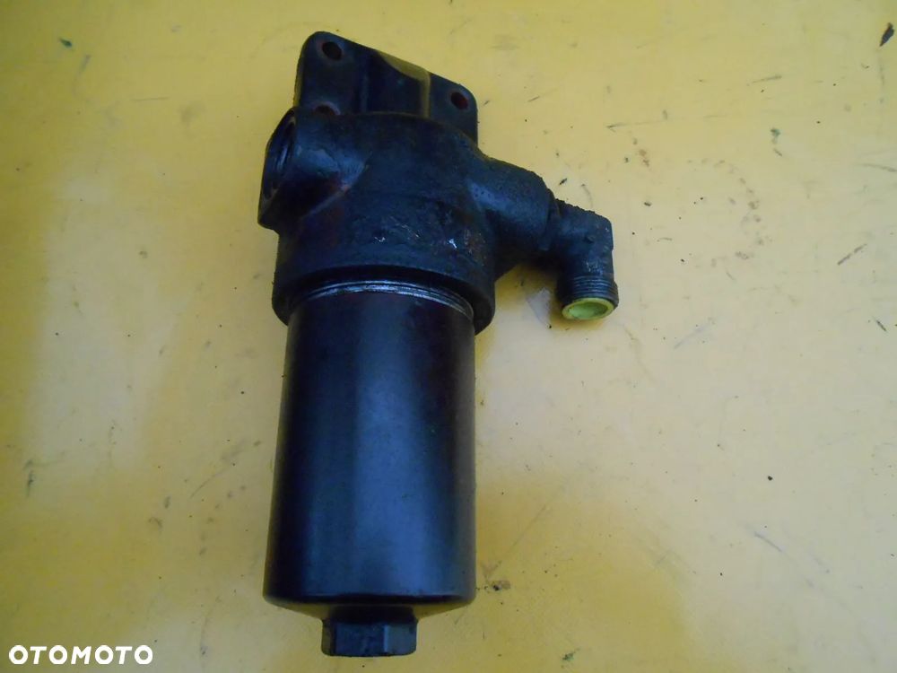 Podstawa filtra oleju skrzyni biegów C-Matic Claas Arion 650