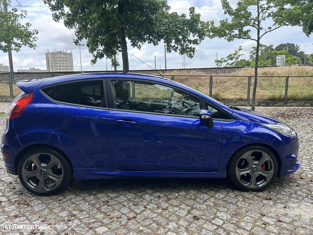 Ford Fiesta 1.6 EcoBoost ST - 7