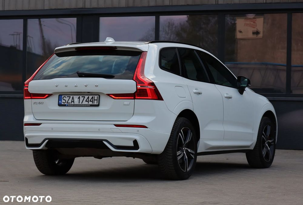 Volvo XC 60 T6 AWD Recharge Geartronic RDesign - 39