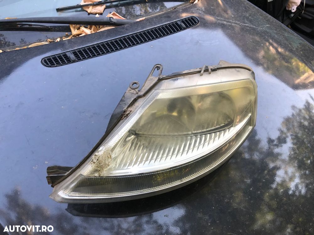 Far stanga Citroen C3 2006 - 3