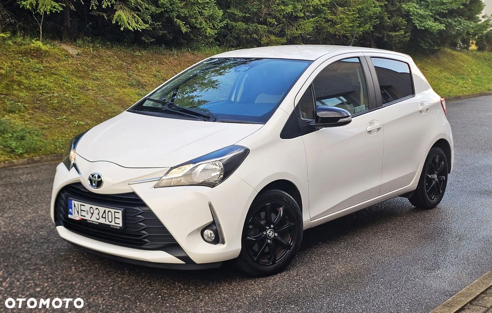 Toyota Yaris 1.5 Premium - 1
