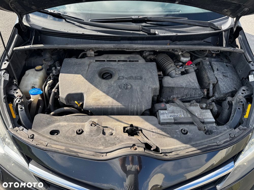Toyota Verso 2.0 D-4D Prestige 7os - 17