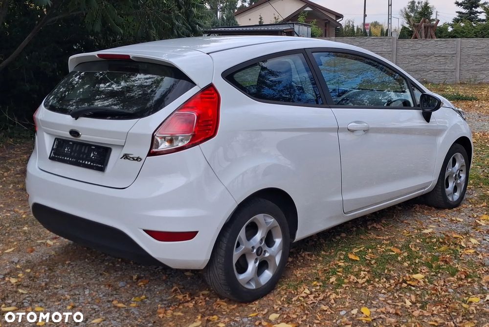Ford Fiesta 2013 photo 4