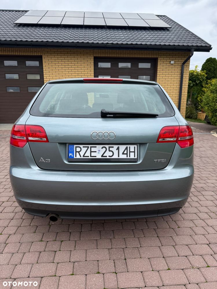Audi A3 Sportback 1.2 TFSI Ambiente - 4