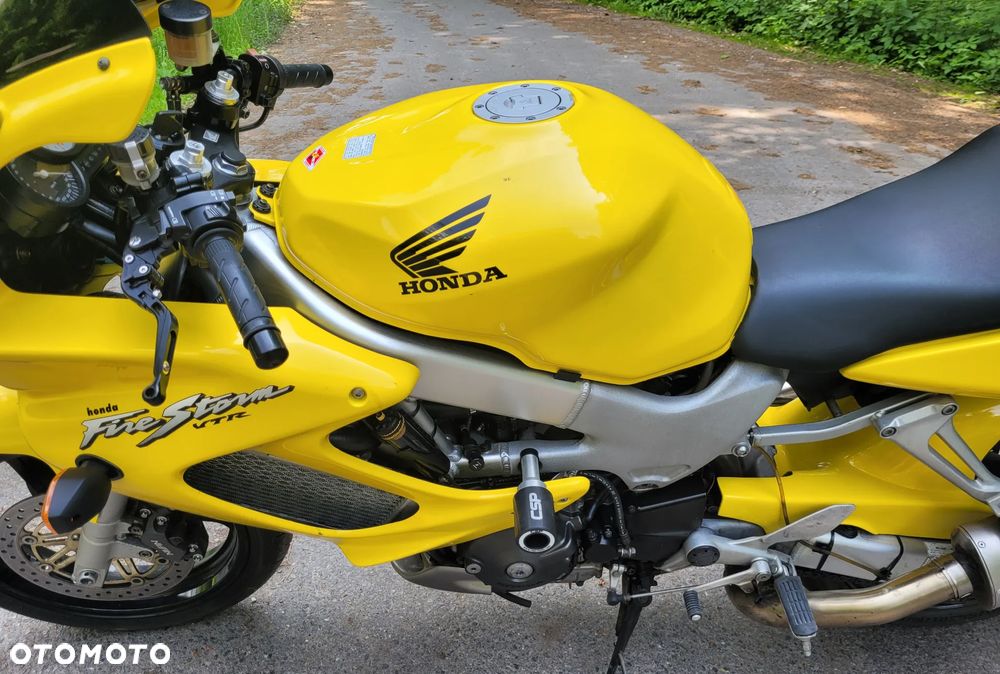 Honda VTR - 7