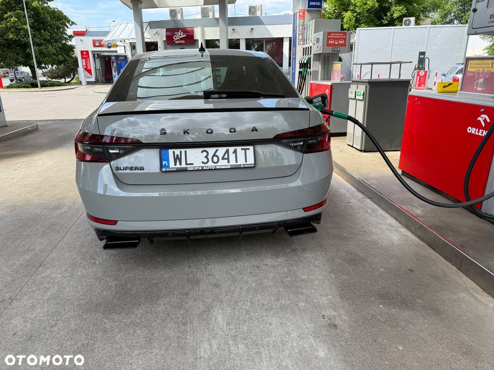Skoda Superb 2.0 TSI Sportline DSG - 8