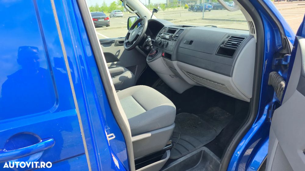 Volkswagen Transporter - 11