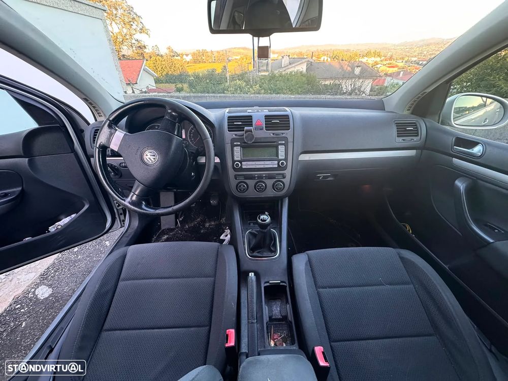 VW Golf 1.9 TDi 6V 4M Confortline - 9