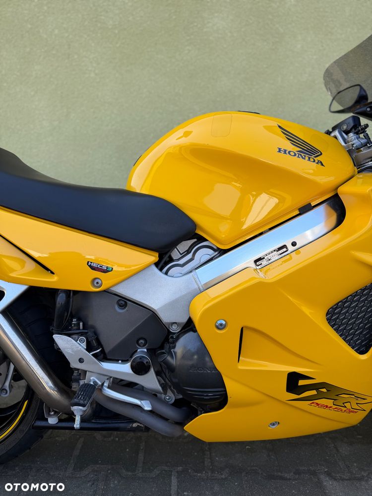 Honda VFR - 8