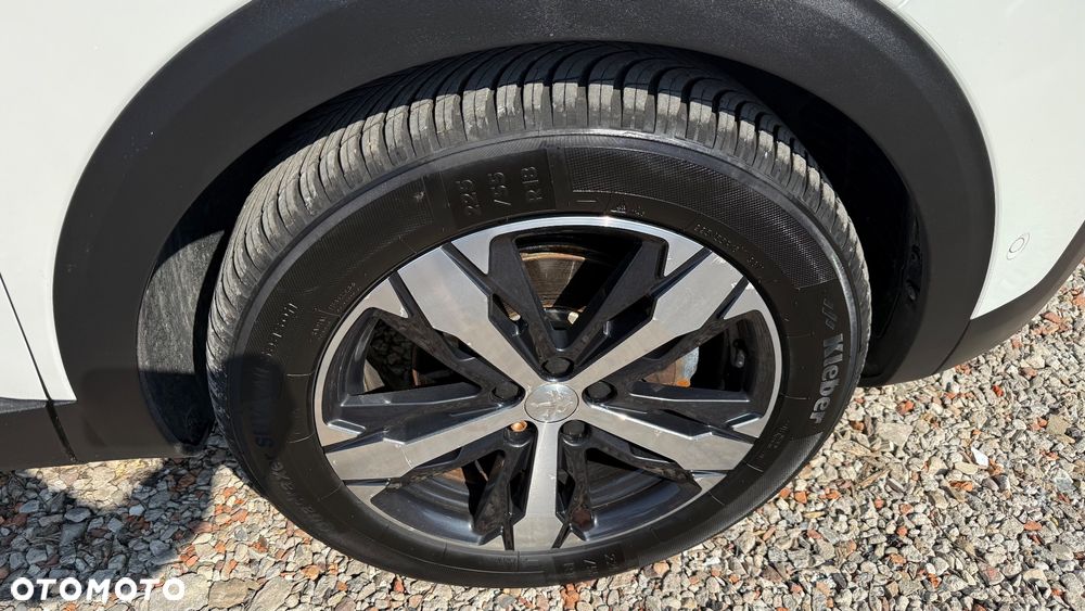 Peugeot 3008 BlueHDi 130 Stop & Start Allure Business-Paket - 40