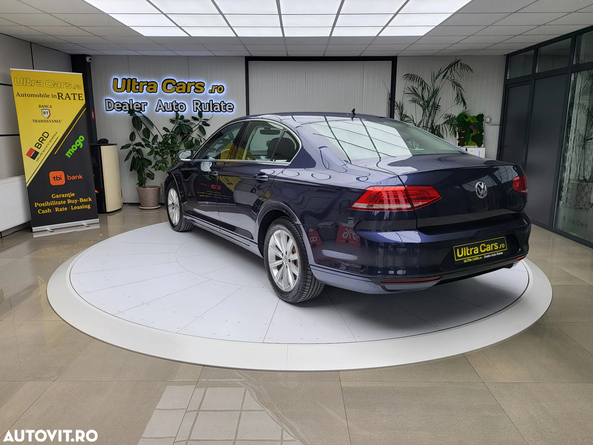 Volkswagen Passat 1.6 TDI (BlueMotion Technology) Comfortline - 4