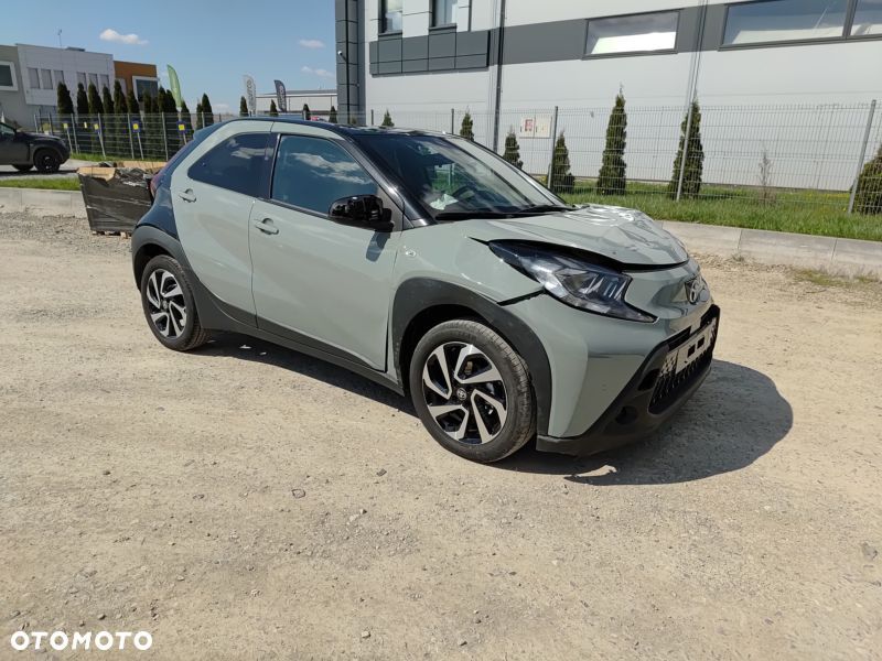 Toyota Aygo X 1.0 VVT-i Color Edition X-shift - 4
